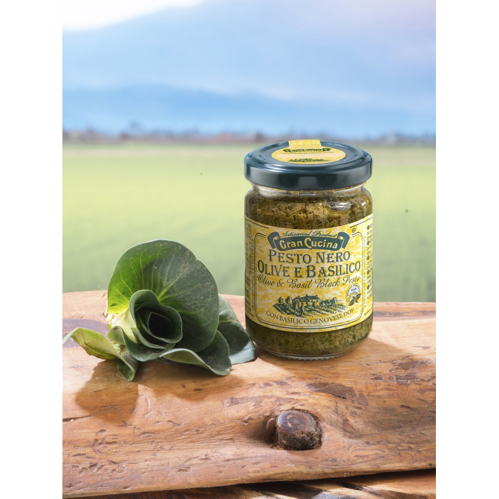 Pesto z černých oliv a bazalky 130 g